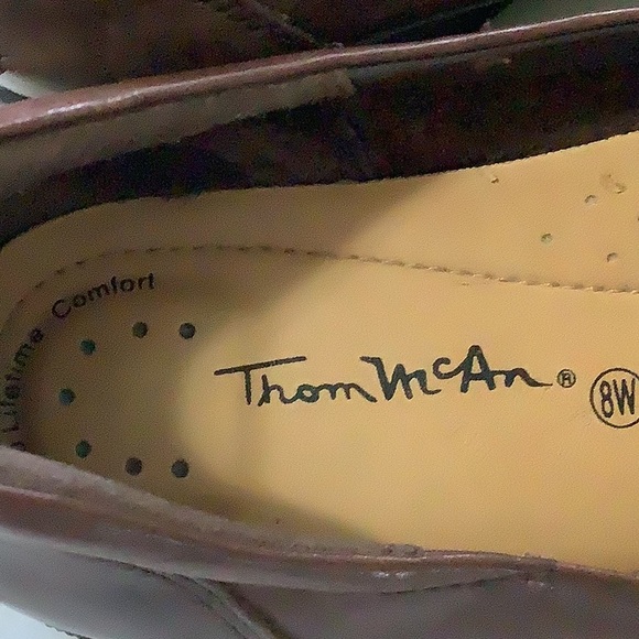 Thom McAn Women’s Wide Width Brown Tassel Loafers - Picture 6 of 8